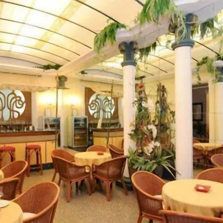 Tiziana 3*