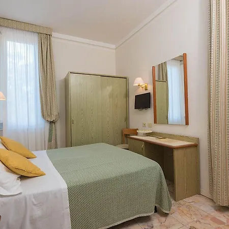 Tiziana 3* Marina di Pietrasanta