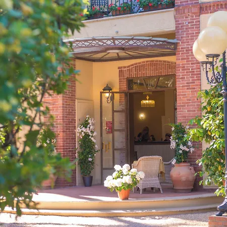 Tiziana 3*
