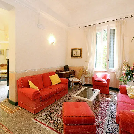 Tiziana 3*