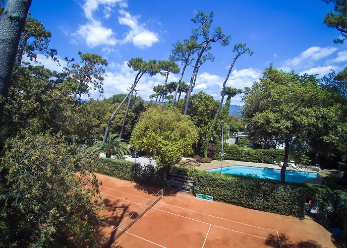 酒店 蒂兹雅娜别墅酒店 马里纳-迪-皮特拉桑塔